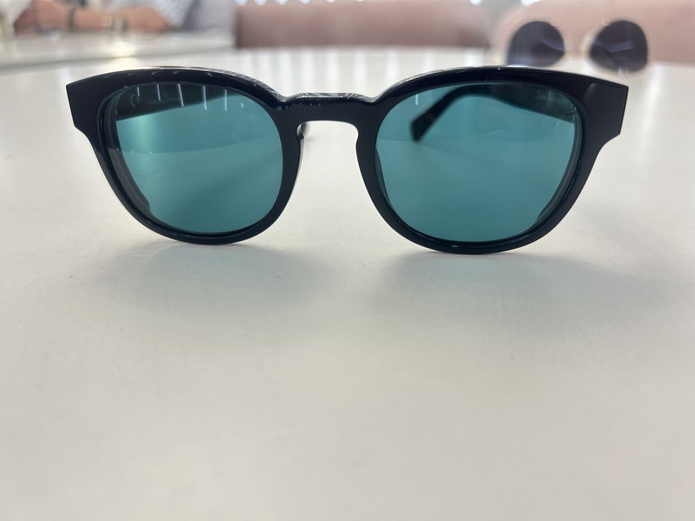 Ochelari de soare Carolina Herrera barbati