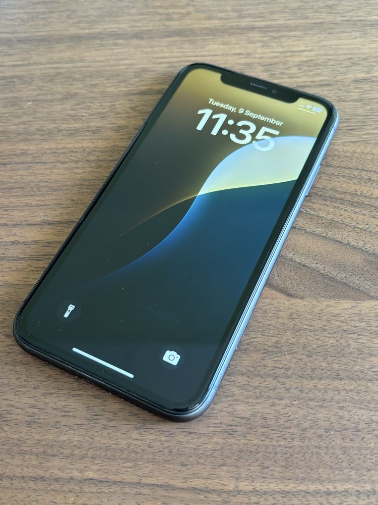 iPhone 11 64GB 100% батерия
