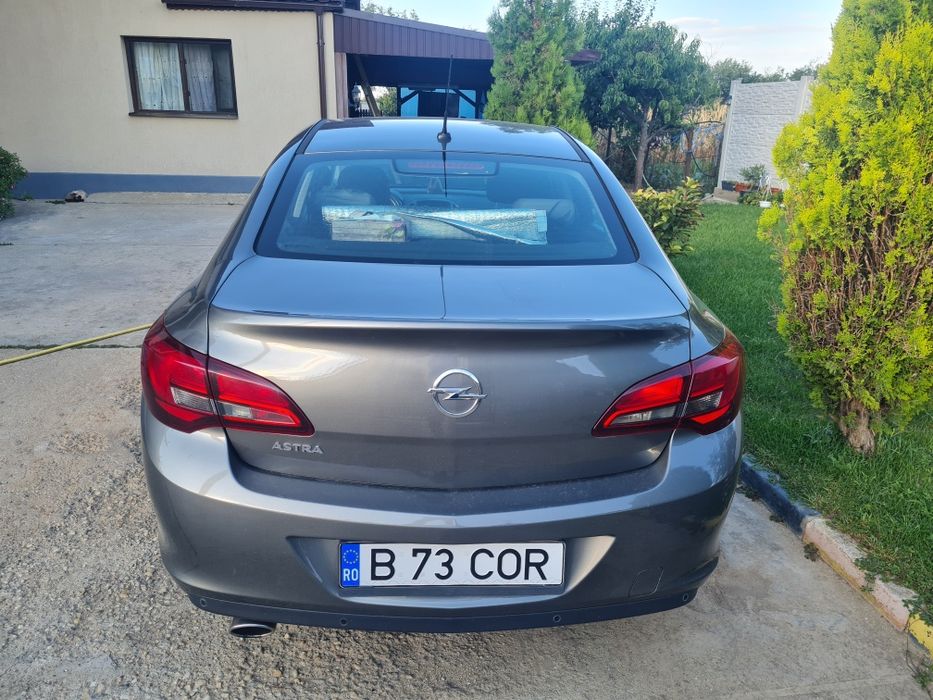 Opel Astra sedan  j 2019.