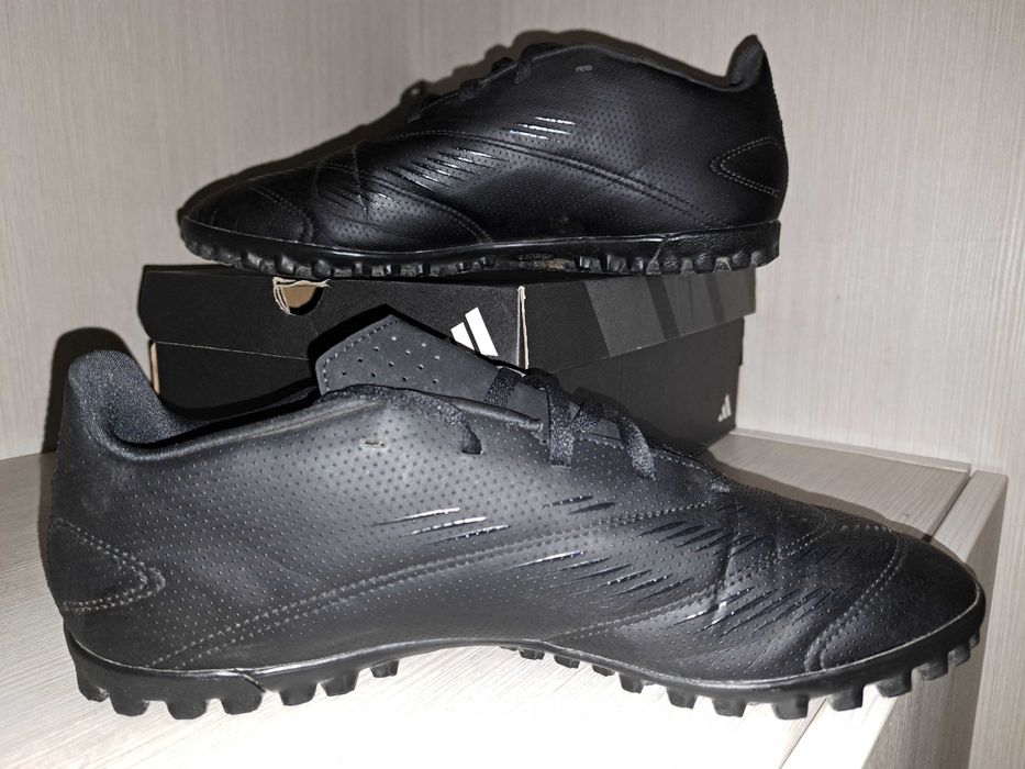 Бутонки ADIDAS Predator Club TF