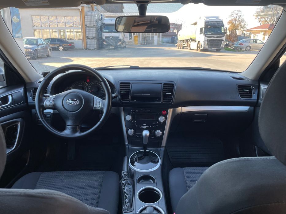 Субару Аутбак 2.5 Автоматик