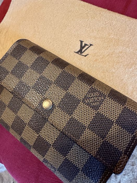 Louis Vuitton Autentic Damier Wallet