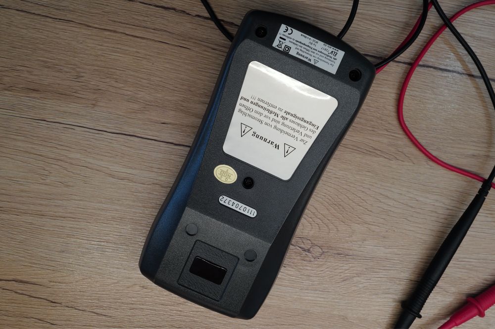 Multimetru UNI-T UT70D True RMS de Top stare perfecta