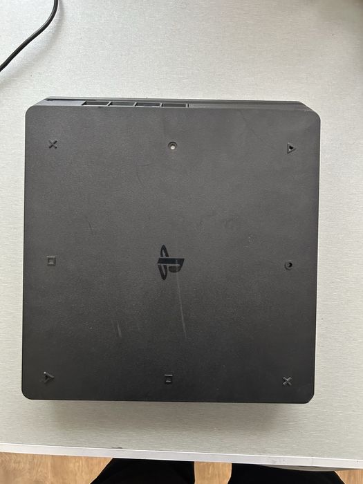 PS4 slim 500gb.