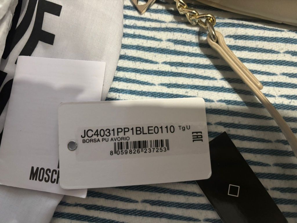 Оригинална чанта Love Moschino