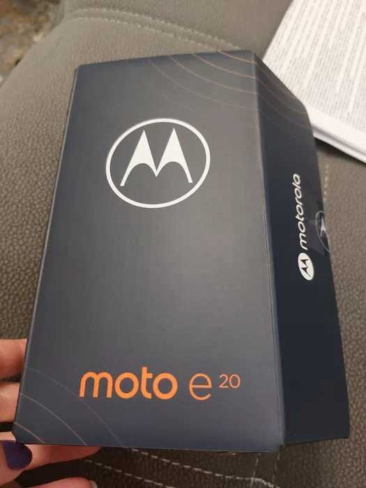 Motorola e 20-смарт фон