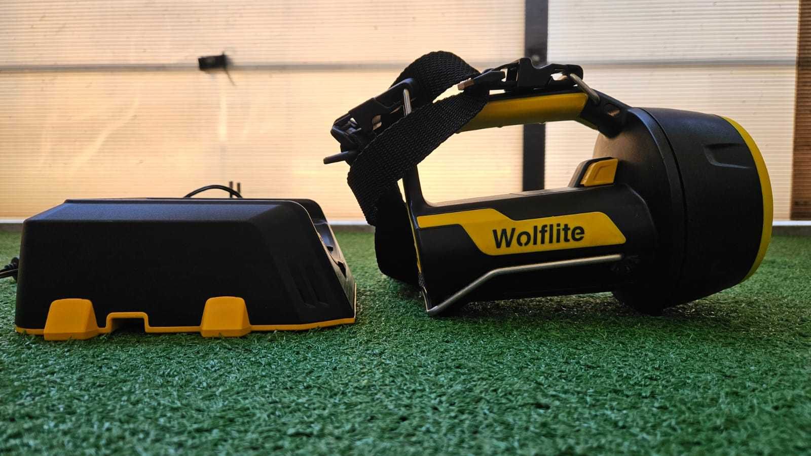 Lanterna Wolflite XT-70