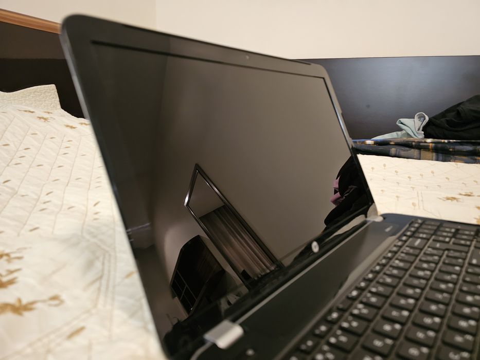 HP Pavilion 15-e010su