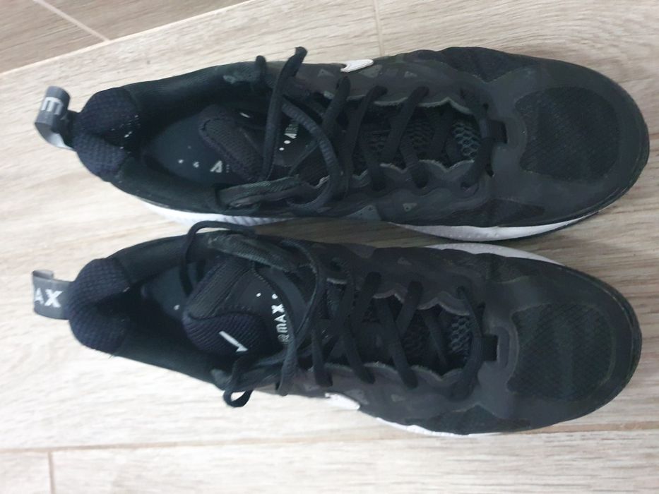 Маратонки Nike Air Max Genome