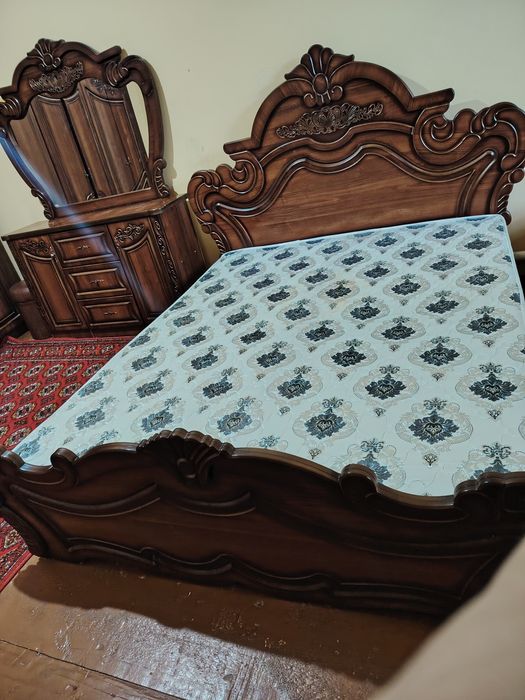 Спальный комплект сатылады