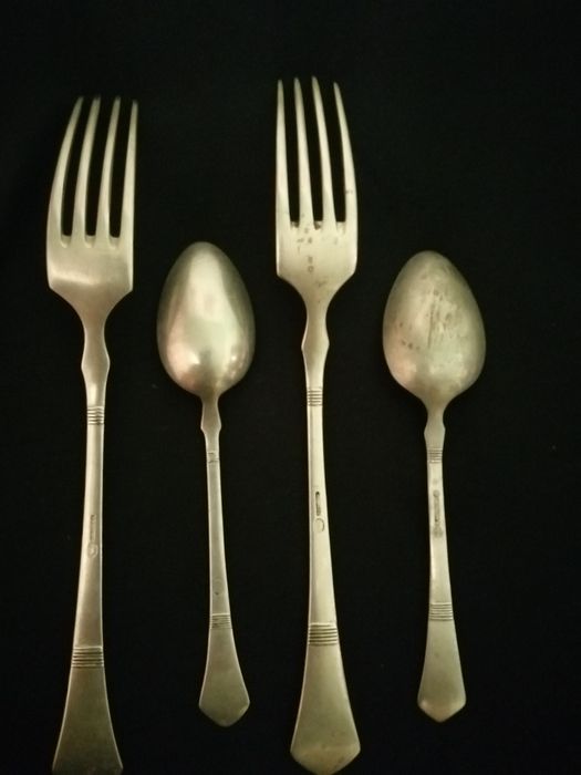 Tacâmuri vechi de colecție