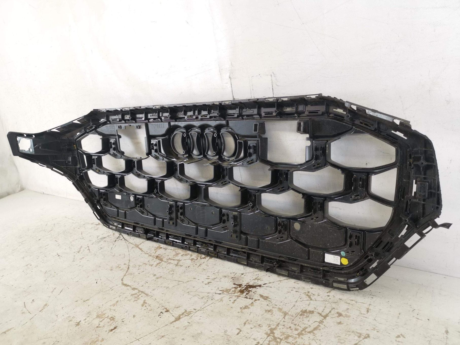 Grila Radiator Audi Q8 1 2018 2019 2020 2021 2022 Originala Avariata