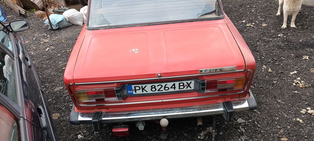 Лада 1500 S червена