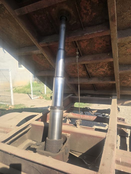 Bena basculabila pe cutie iveco daily