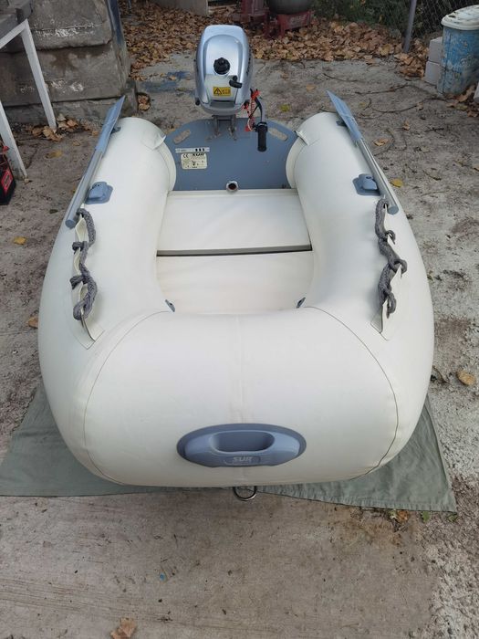 Лодка марка/Sur Marine LT220/в комплект с двигател Honda BF2.3D
