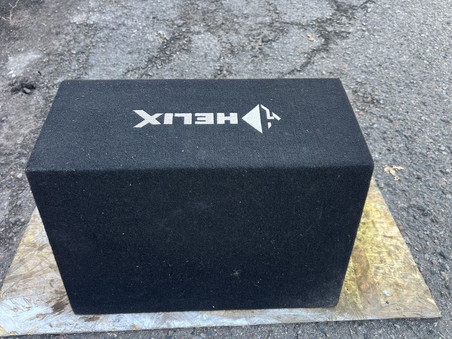 Сабвуфер Helix P8E