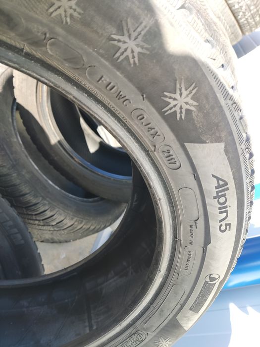 205/55/16 Michelin Alpin