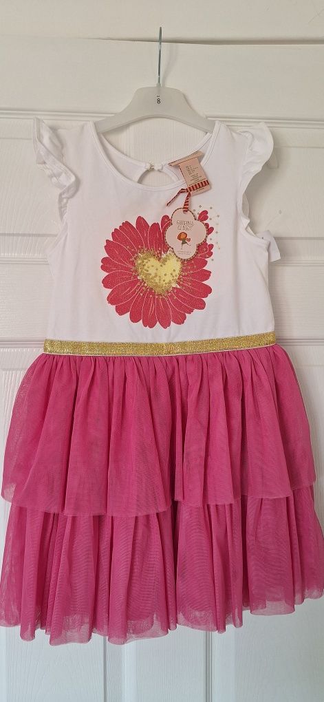 Tkmaxx нова красива детска рокля 6/7 -122см