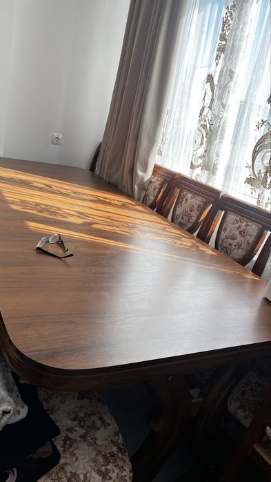 Столь стулья для гостиной