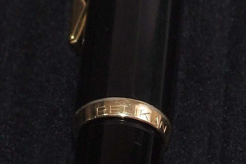 Stilou PELIKAN clasic, Made in Germany, penita de aur - 14 Karate, NOU