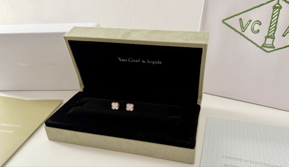 Van Cleef & Arpels Обеци с 18к Златно покритие - Цвят бял + Кутия