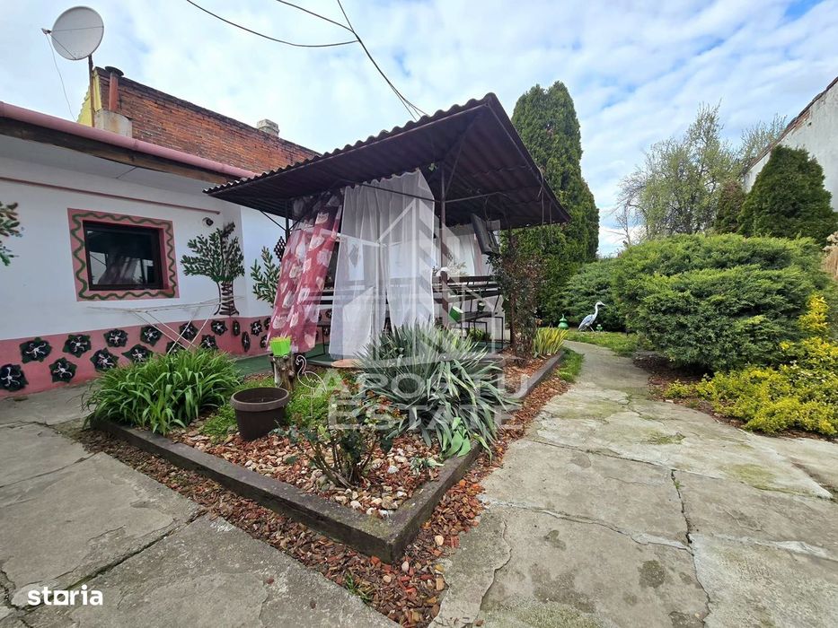 Casa individuala cu teren de 900 mp,  zona Bogdanestilor