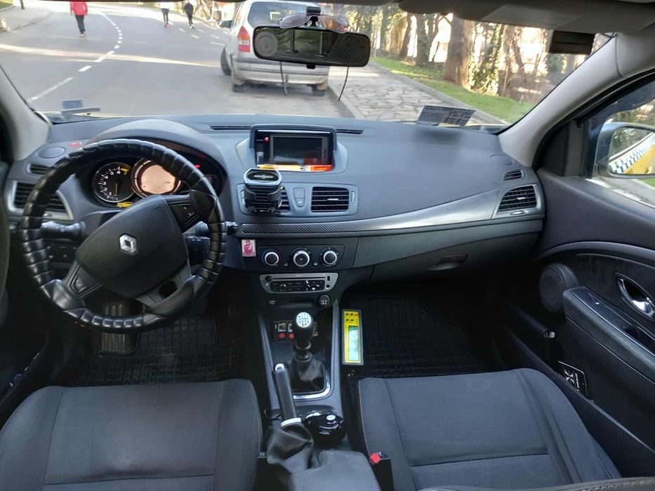 Такси Renault Megane 2012