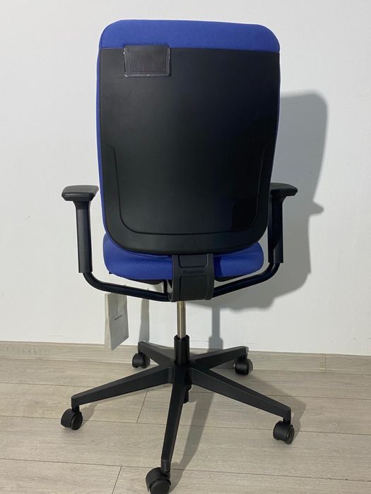 Nou, Nefolosit, Scaun Birou Steelcase 57400-Sarrebourg