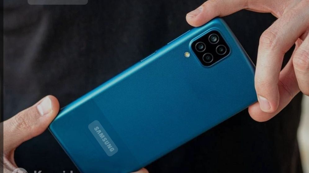 Samsung Galaxyi А 12  blue Friday 
Состояние отличное ремонте не было