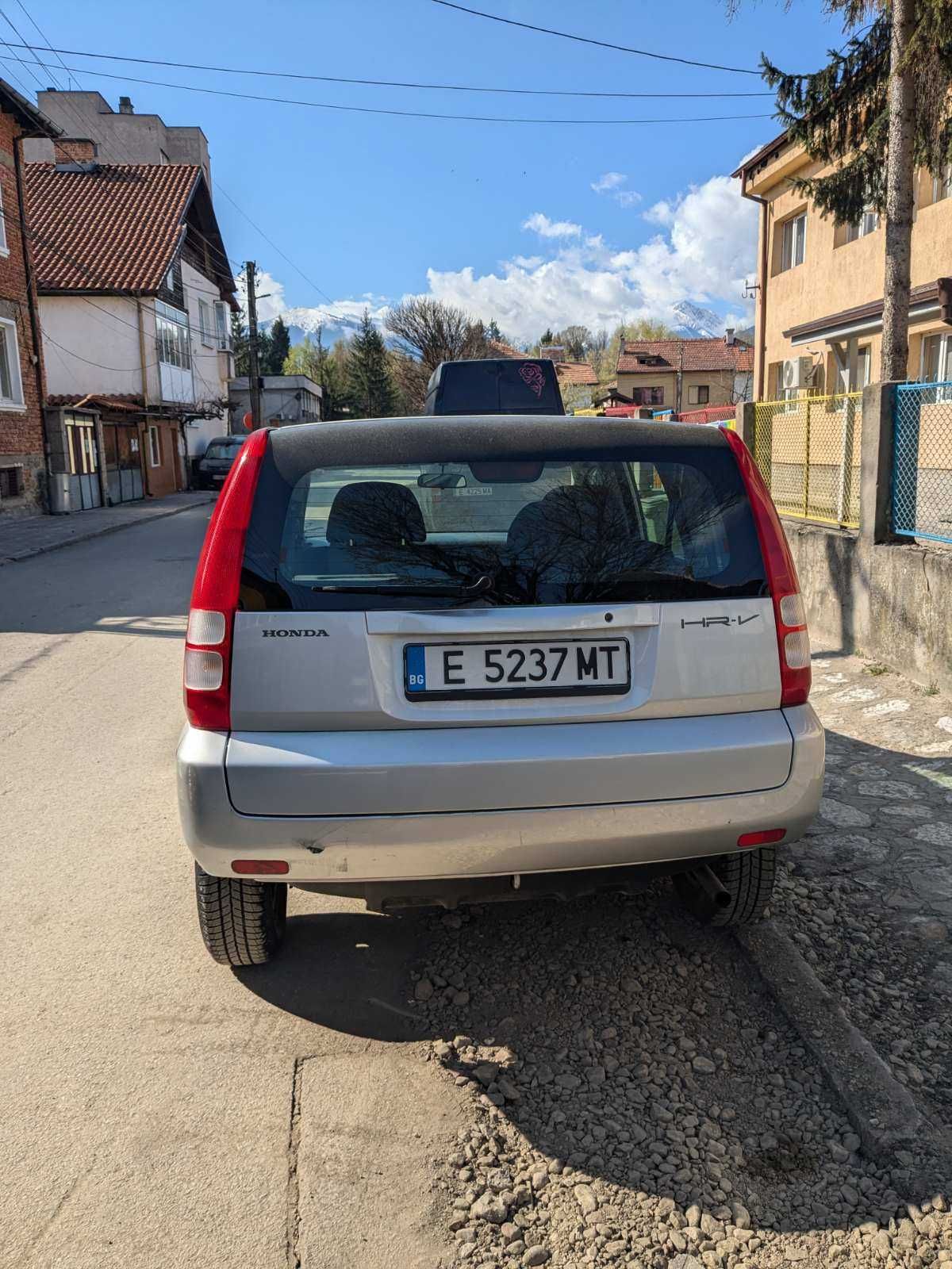 Продавам Honda Hr-v