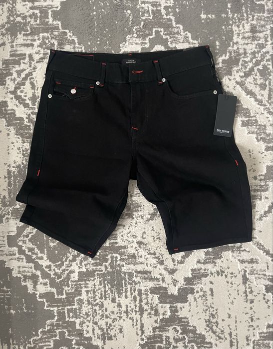 True religion ricky relaxed straight shorts W32