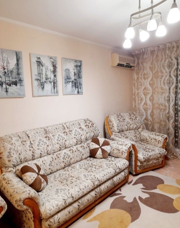 Продам диван и 2 кресла