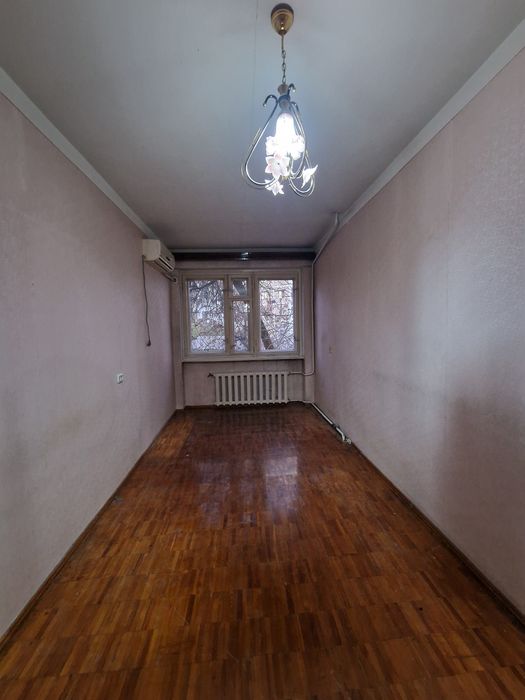 Своя. 2х комнатная 
Юунусабад 4-квартал 
Ориентир: Биллур ресторан