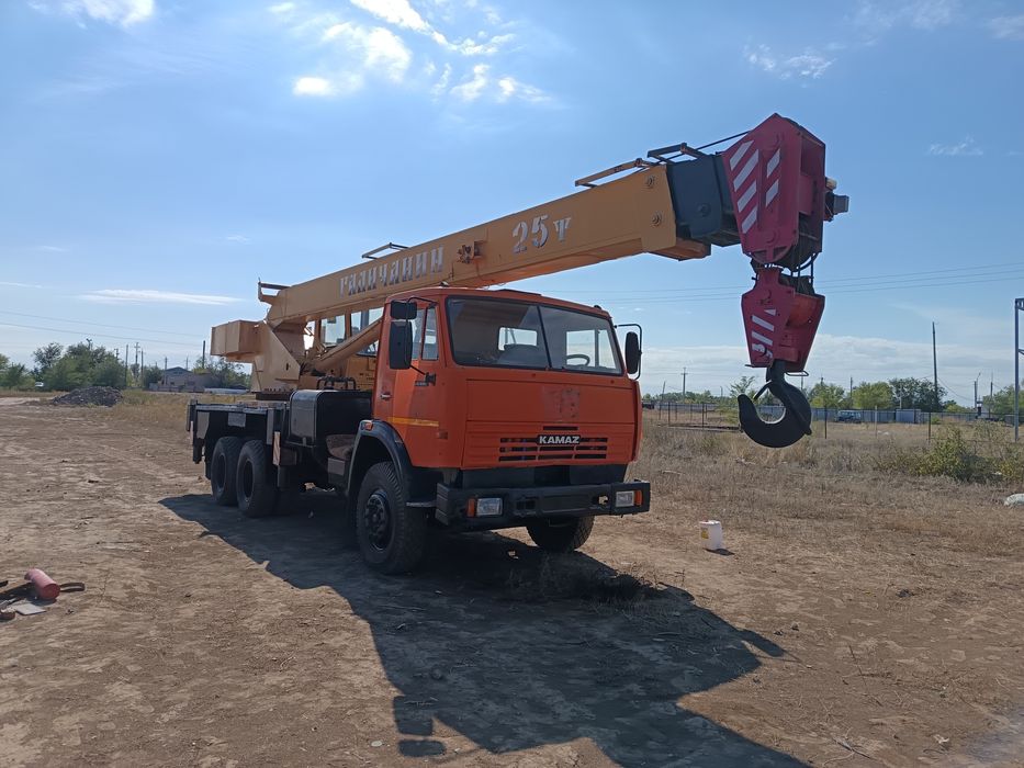 Услуги автокрана Камаз 25т вылет стрелы 22м по горлу и области