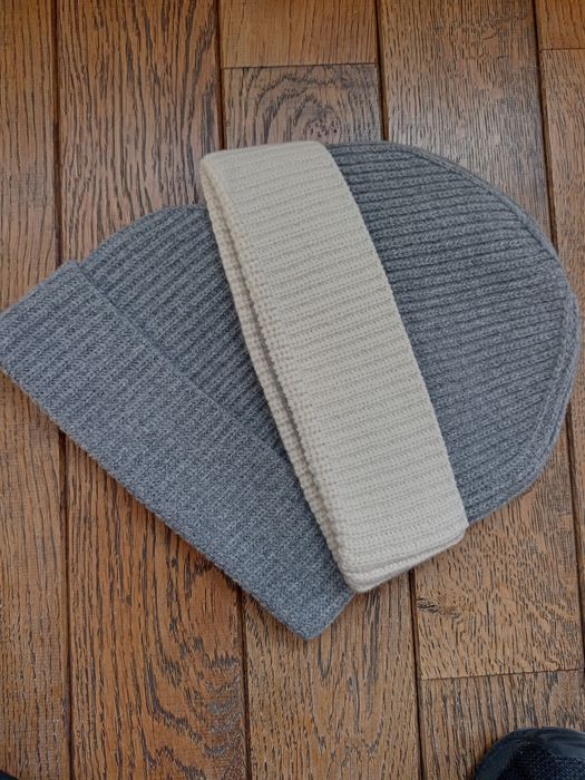 Нова шапка на EREDI PISANO, 100% вълна