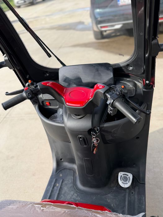 Електрически скутер за възрастни