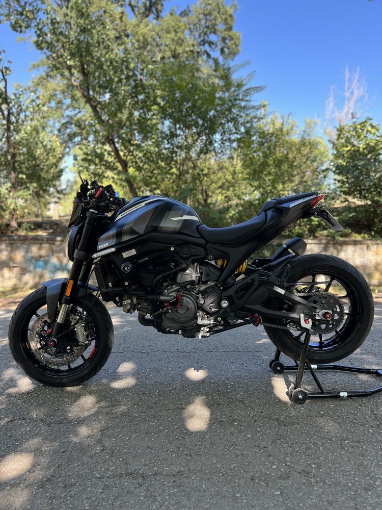 Ducati MONSTER 937