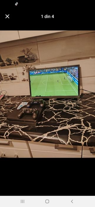 Vind ps 4 cu 2 manete