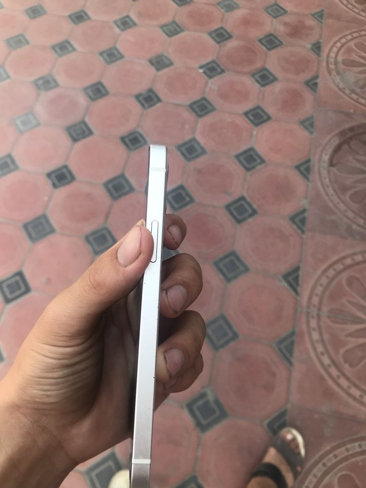 Iphone 12 uzi srochni