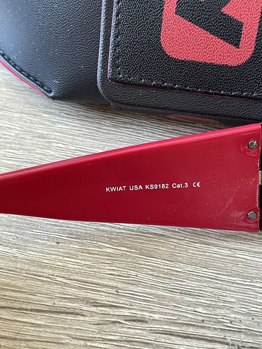 Слънчеви очила Kwiat