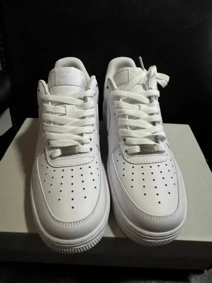 POPULAR Nike Air Force 1 07' Triple White (36-47 номер)