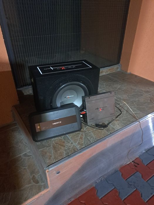 Vand subwoofar cu stație + amplificator de boxe + tabletă  Samsung