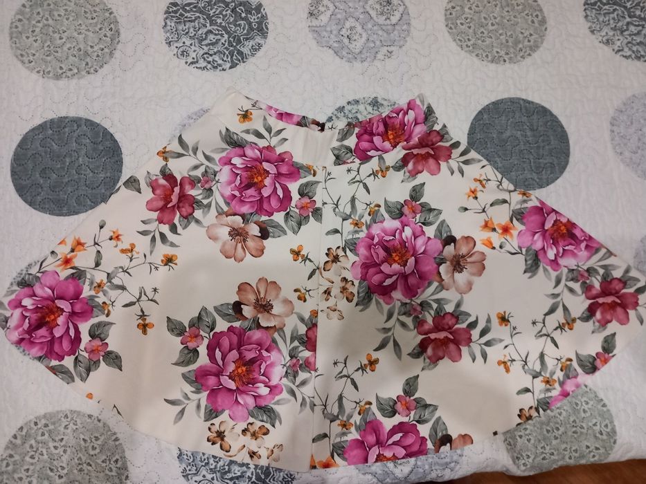 Дамски поли и рокли размер S