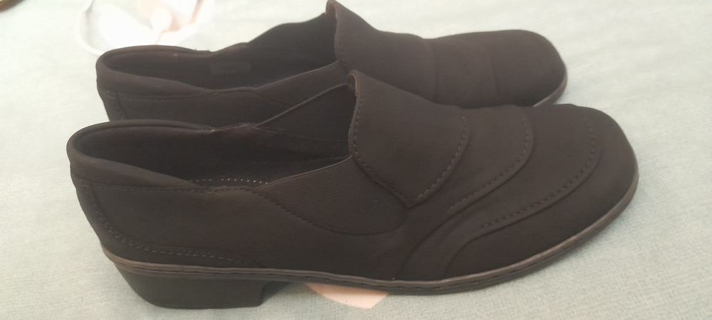 Pantofi dama sunt noi