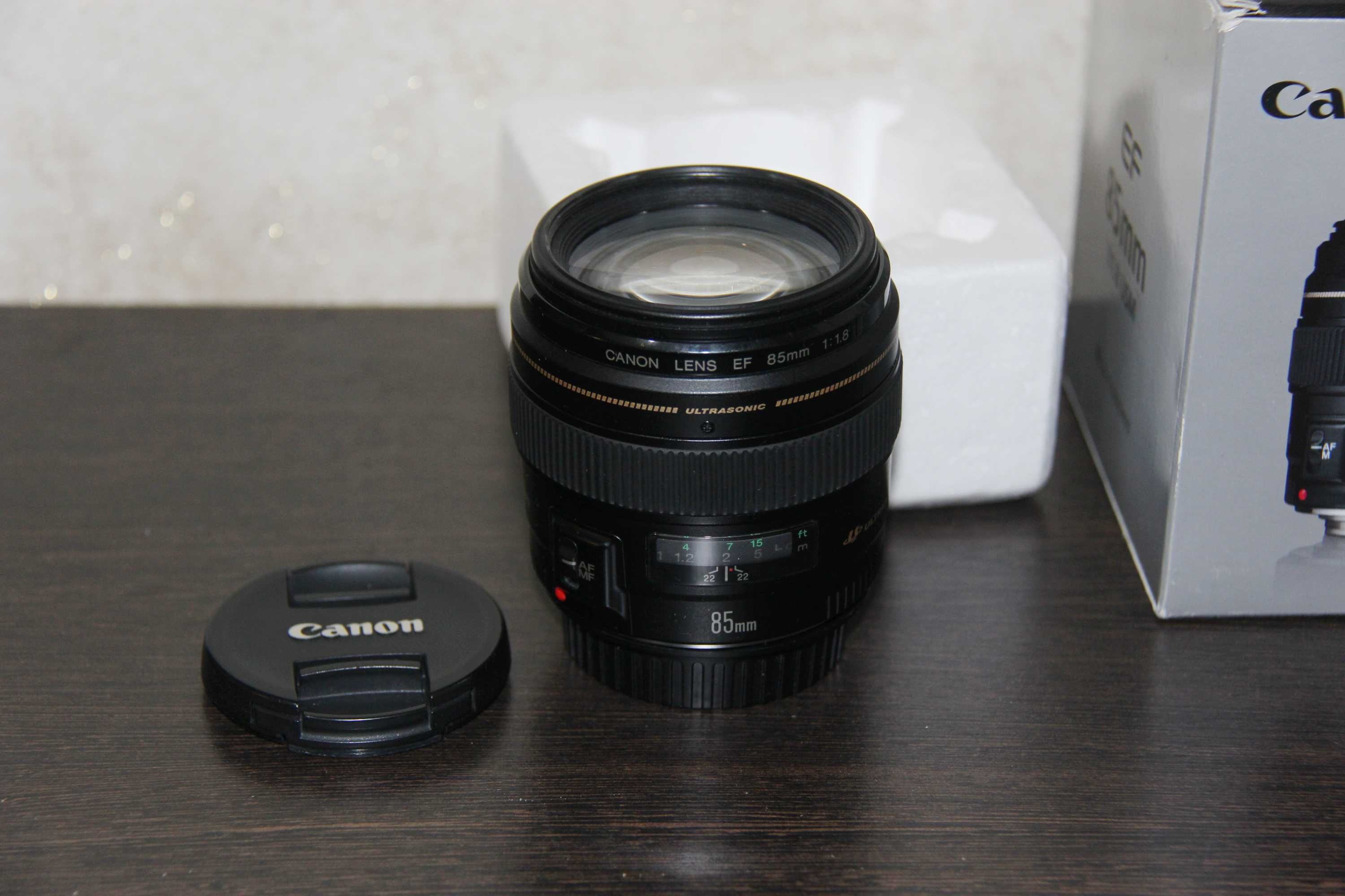 Объектив Canon EF 85mm 1.8 USM. Оригинал. Япония. Коробка
