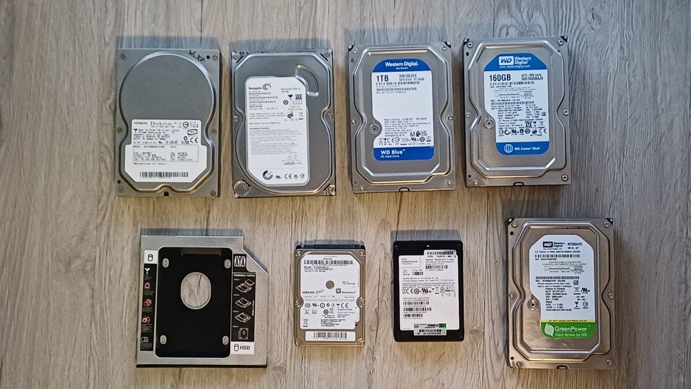 Vand 2 calculatoare PC unitate, Hard Disk