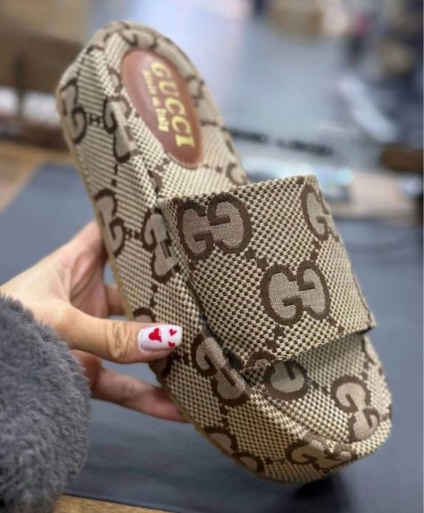 Чехли на Gucci (уникален модел)