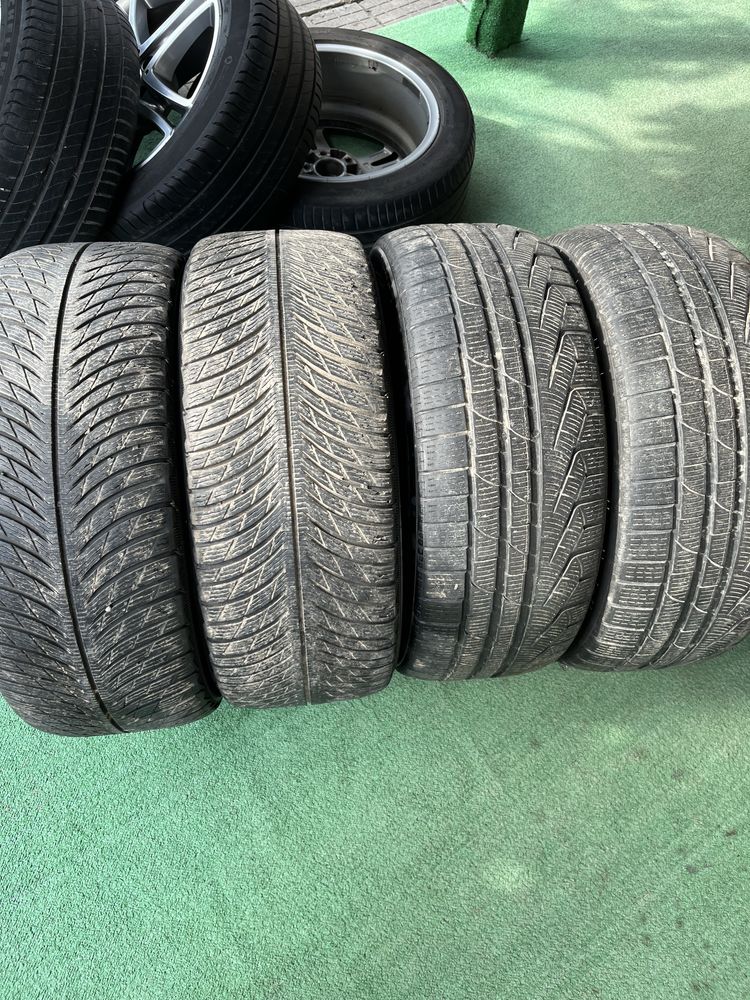 Гуми 18 зимни 2х2 245/45 r18