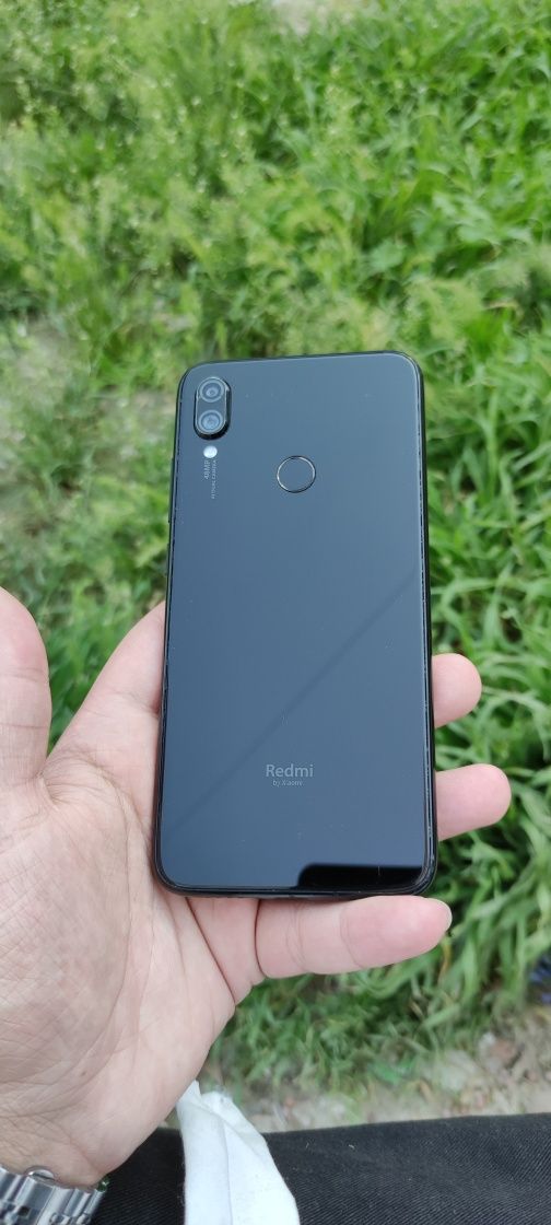 Redmi note 7 4/64 gb