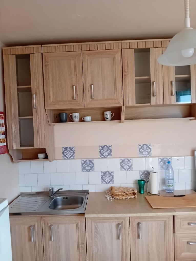 Închiriez aapartament cu doua camere /Dobrogei l .